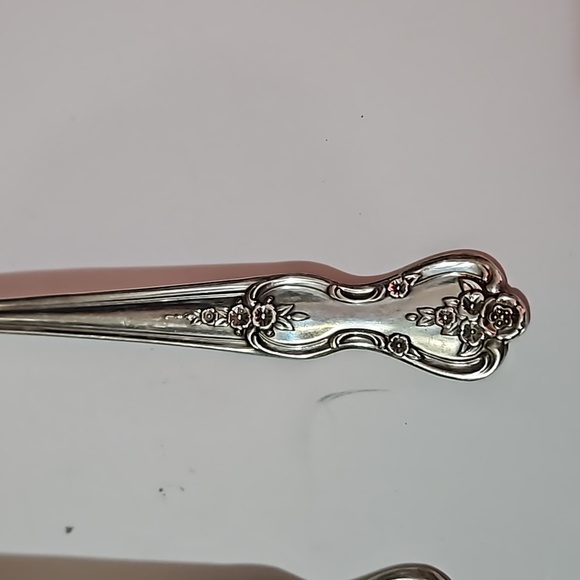 Wm Rogers Mfg Co Magnolia/Inspiration Silverplate Flatware Pie Server and spoon - Picture 3 of 12